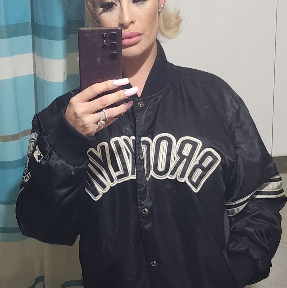 Vintage Brooklyn NETS Basketball Satin Coat (2012)